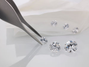 How Big Is a 1.5 Carat Diamond? Size, Look and Value
