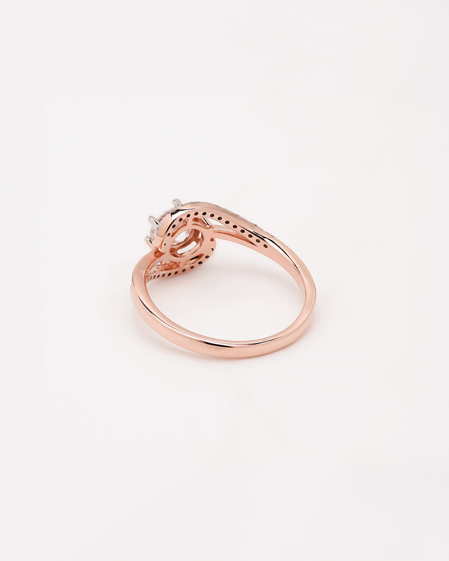 Back view of round lab grown diamond twisted pavé ring showing band and gallery detail