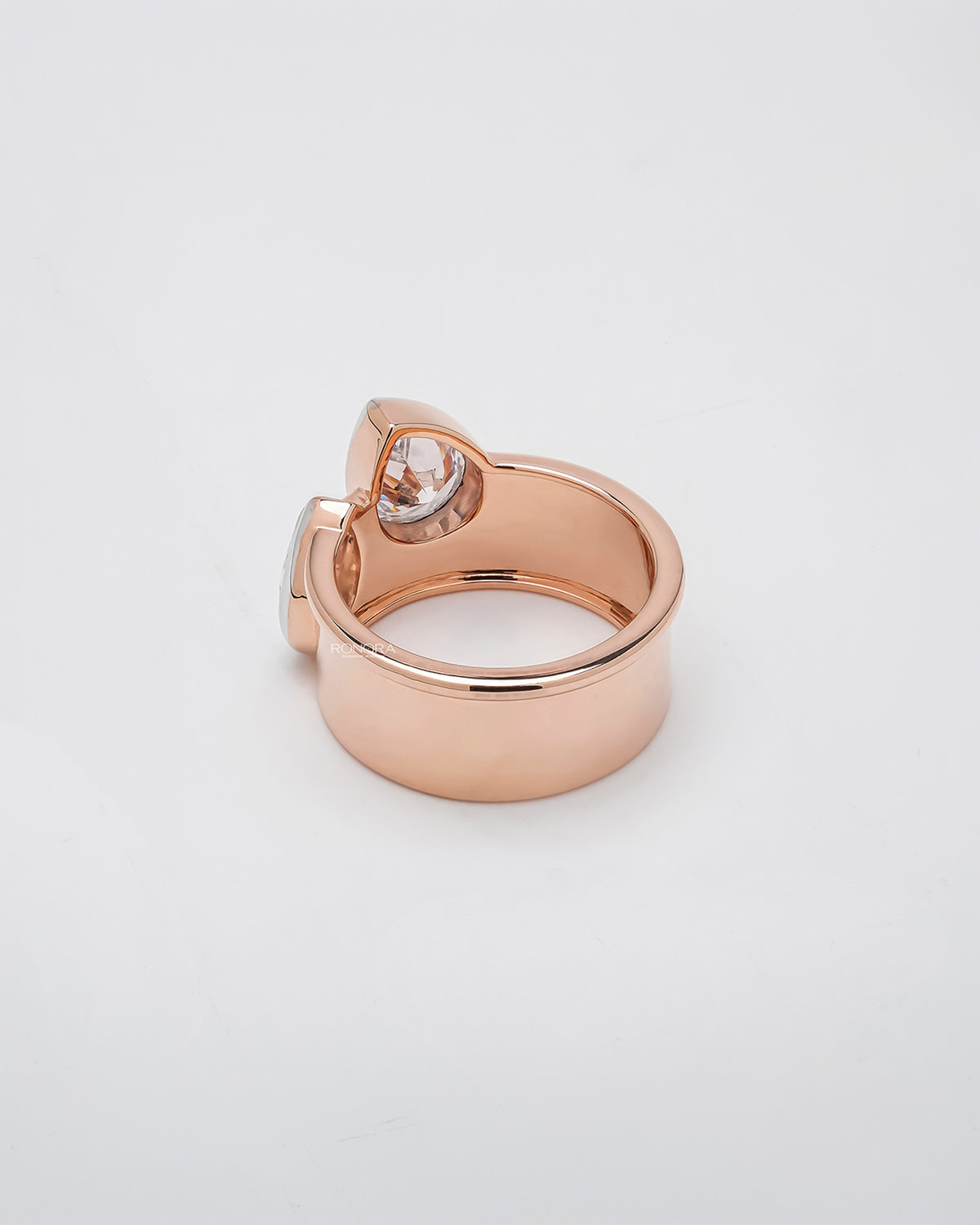 Back view of pear lab grown diamond bypass ring showing band detail