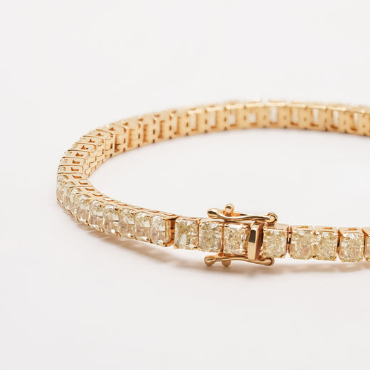 Soleia radiant yellow lab grown diamond tennis bracelet with clasp detail