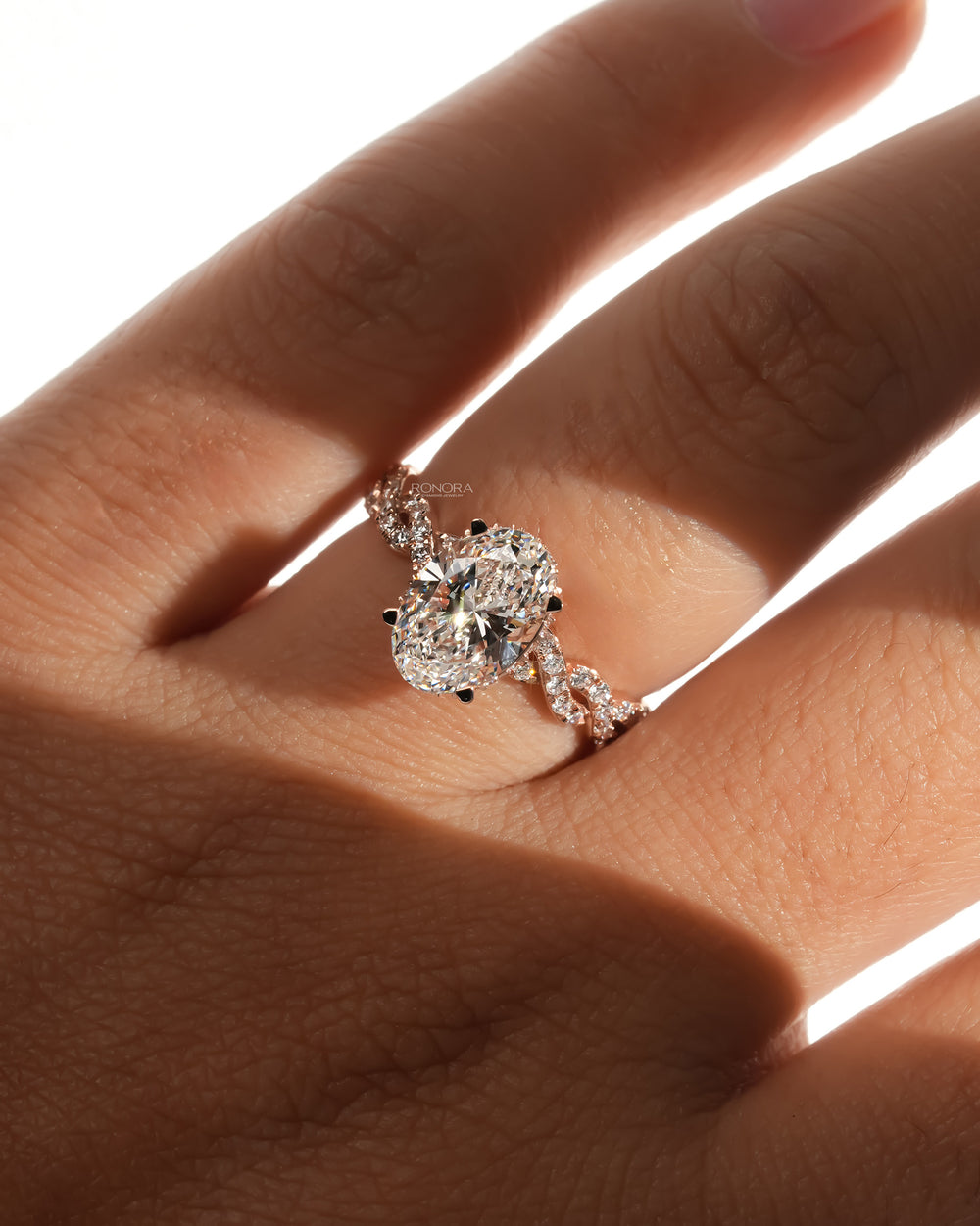 Oval Twisted Ring, Design code: R131