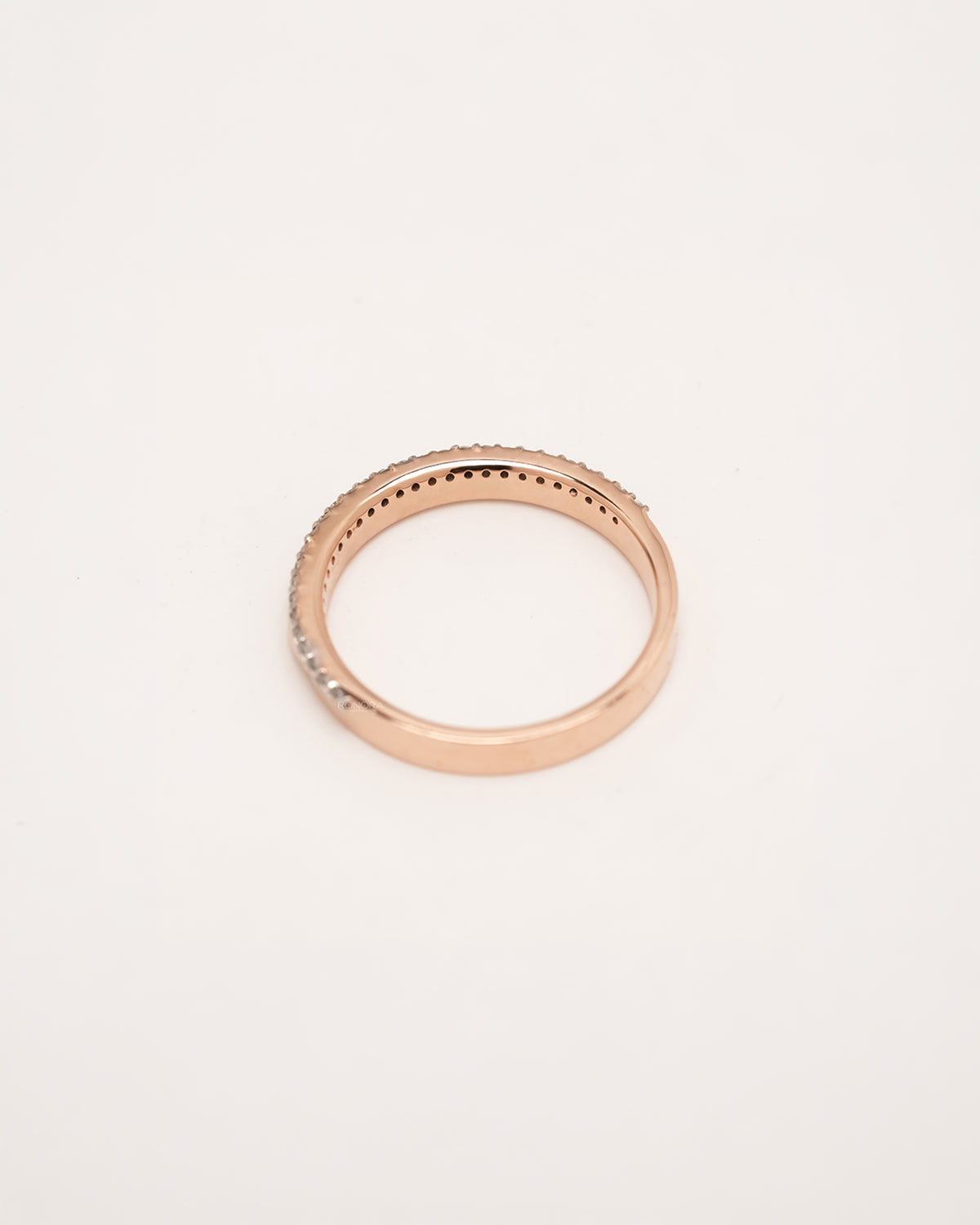 Back view of rose gold split lab grown diamond pavé band