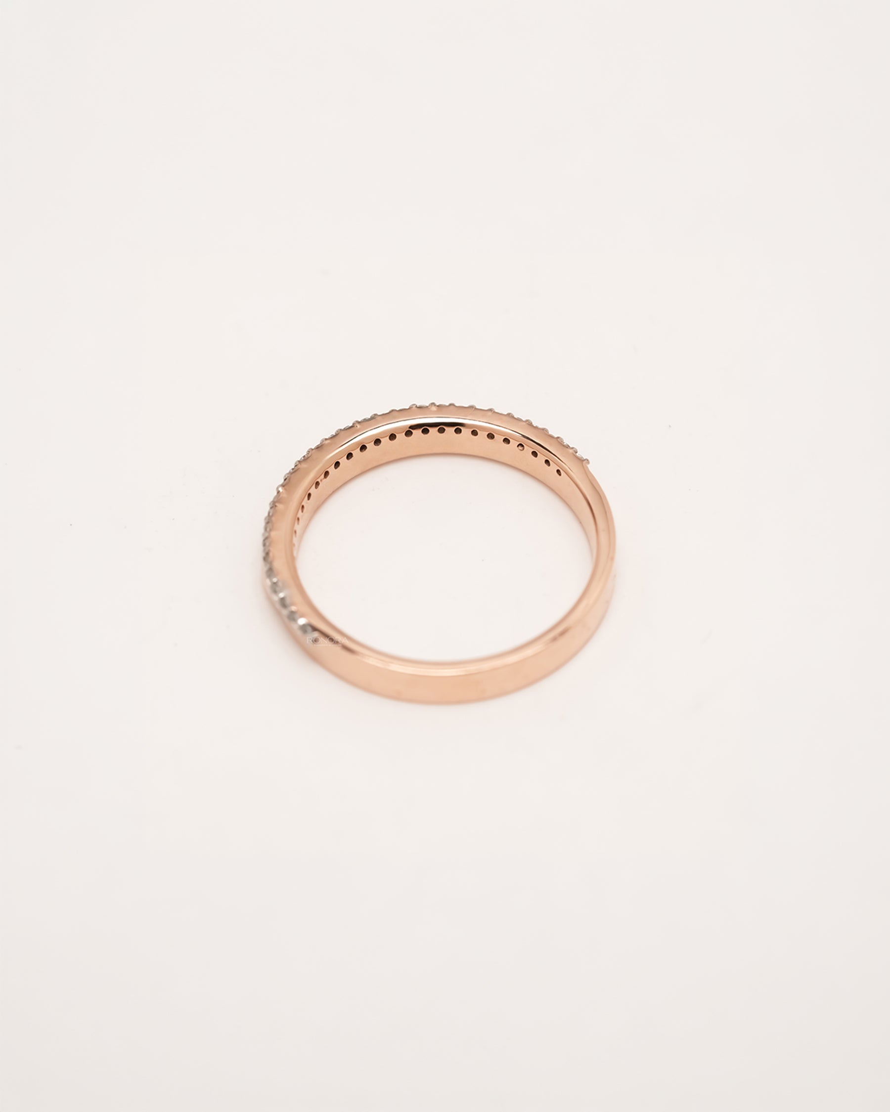 Back view of rose gold split lab grown diamond pavé band
