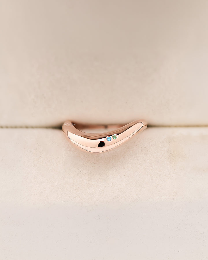 Lyra blue accent lab grown diamond curved ring in rose gold inside Ronora box
