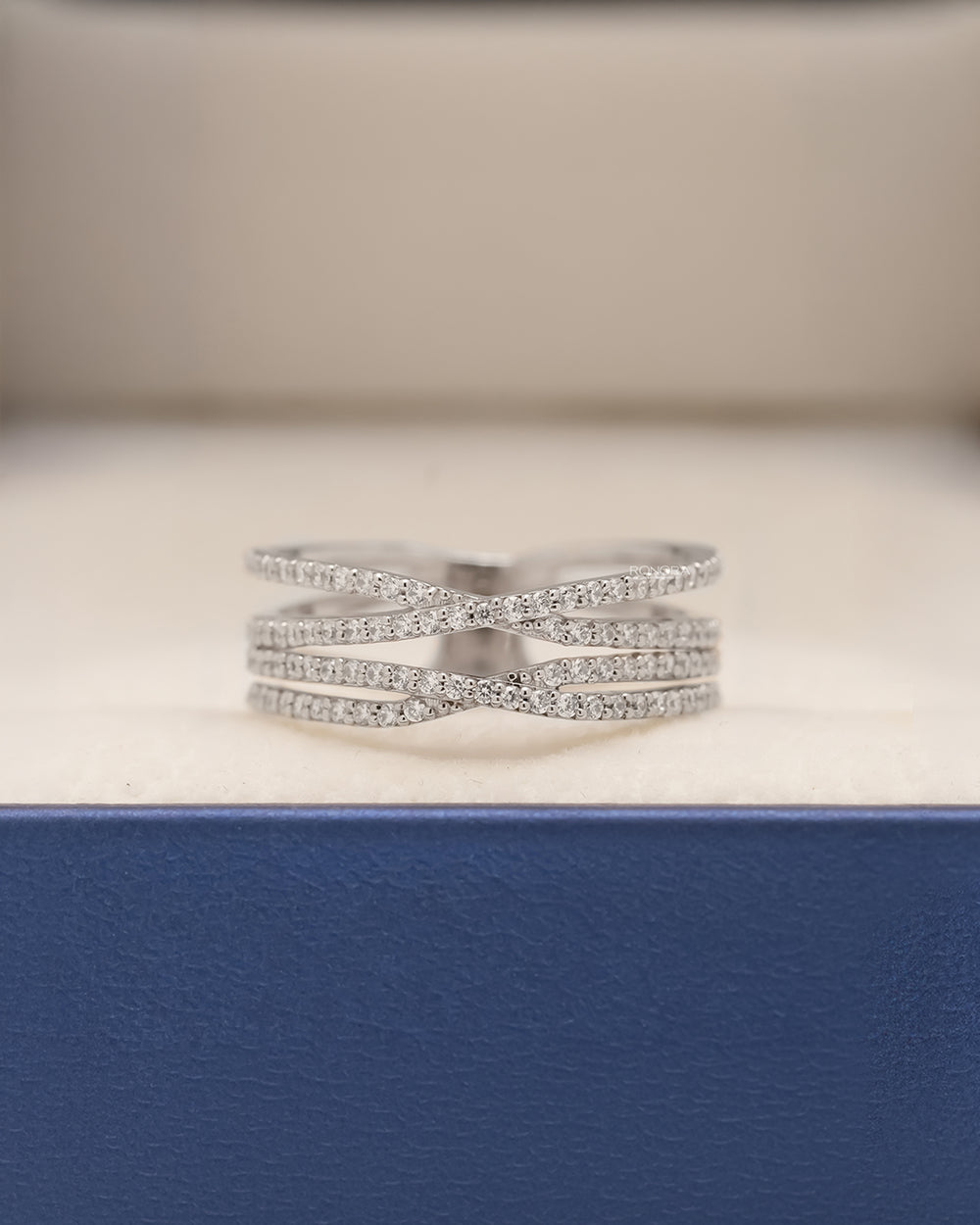 Round Pave Wedding Band, Design code: R1