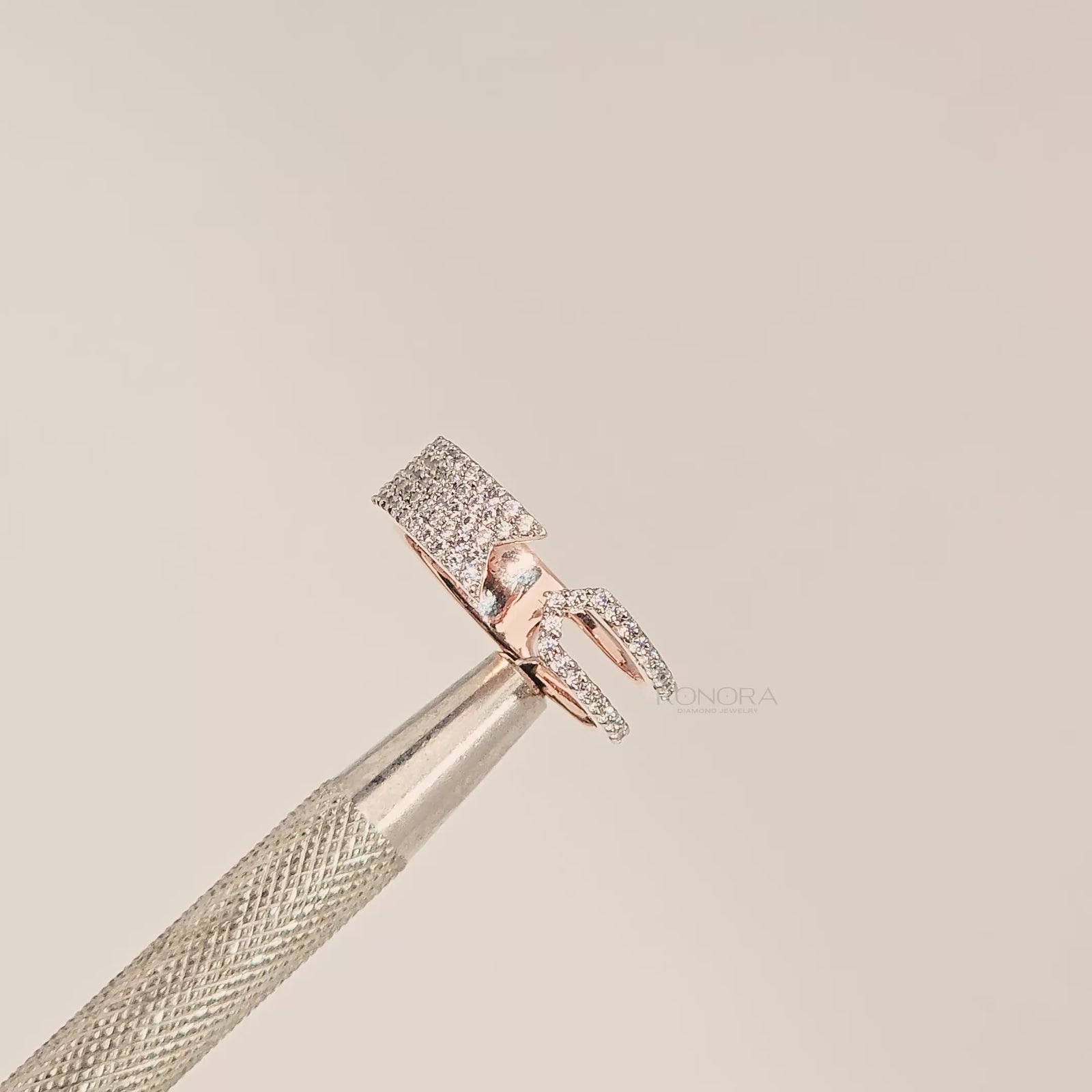 Close-up video of open rose gold lab grown diamond pavé statement ring