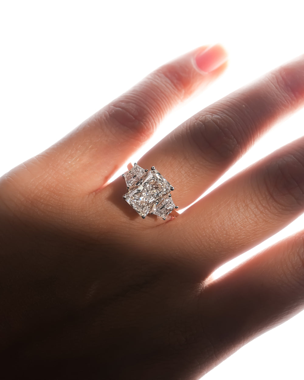 Radiant Cut Ring, Design code: R115